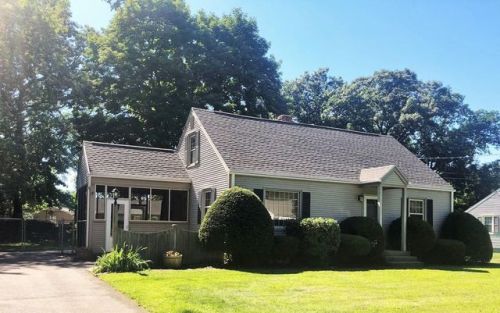 112 Maebeth St, Springfield MA  01119-2413 exterior