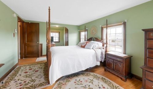 405 Roosevelt Ave, Springfield MA 01118-1160 exterior