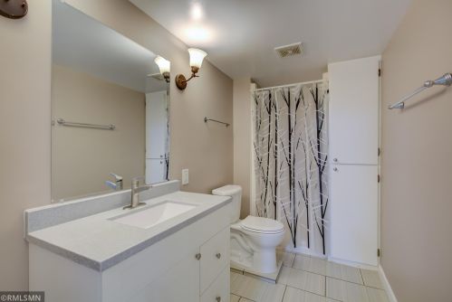 275 Burlington Rd, Saint Paul MN 55119-5376 exterior