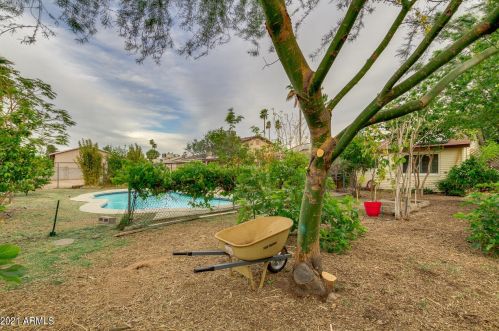 3844 Bloomfield Rd, Phoenix AZ  85032-7334 exterior