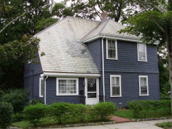 58 Auburndale Ave, Newton, MA 02465-1404