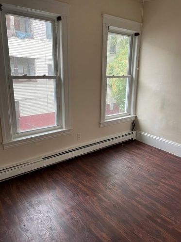 143 Dorchester St, Worcester MA 01610-1905 exterior