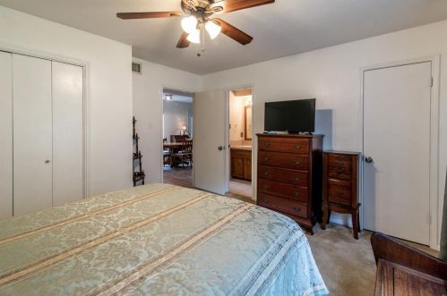 3345 Pne Grv Dr, Huntsville TX 77340-8937 exterior