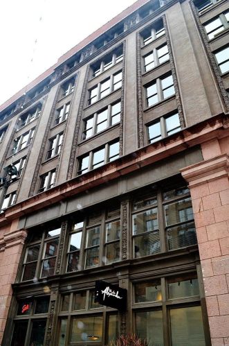 1227 Washington St, Saint Louis MO 63103-6333 exterior