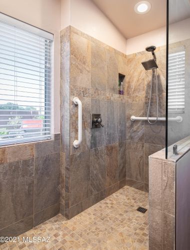 1484 Ganymede Dr, Tucson AZ 85737-3418 exterior