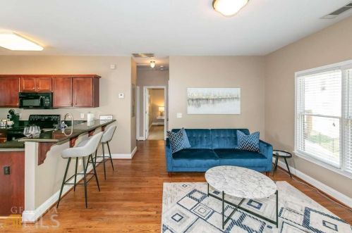 560 Morgan St, Atlanta GA 30308-2821 exterior