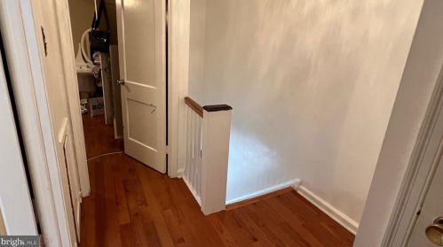 823 Longshore Ave, Philadelphia PA  19111-4422 exterior