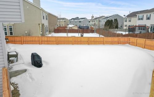 2730 Braeburn Way, Bull Valley IL 60098-2342 exterior