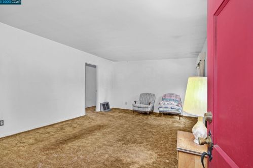 105 Marvin Dr, Concord CA 94523-4114 exterior