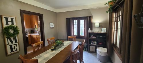 903 5th St, Oregon IL  61061-2307 exterior