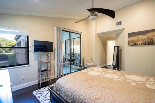 7195 Le Chalet Blvd, Boynton Beach FL 33472-5033 exterior