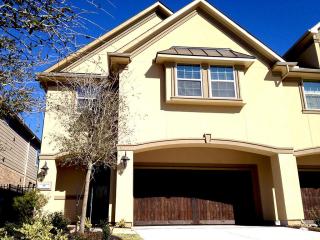 18 Herons Flight Pl, Spring TX  77389-2878 exterior