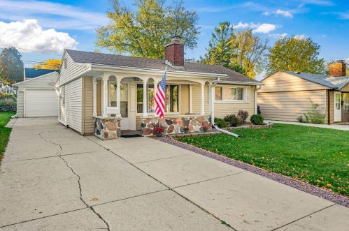 2821 50th St, Milwaukee, WI 53210-1654