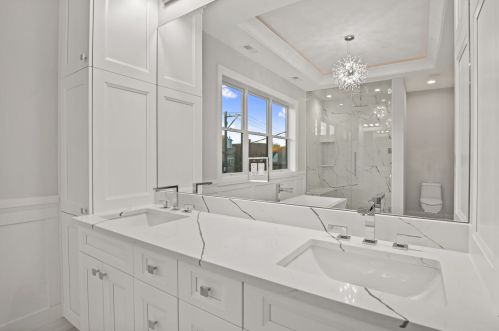 1323 Nelson St, Chicago IL 60657-3103 exterior