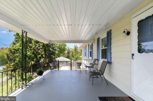 8366 Hilton St, Hummelstown PA  17036-8680 exterior