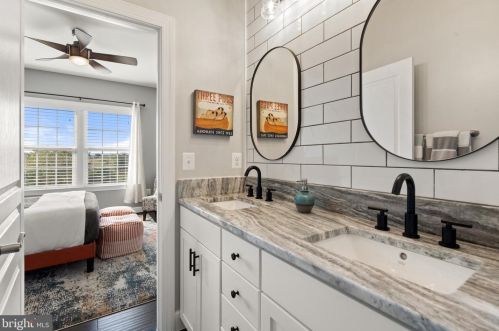 23073 Creighton Farms Dr, Leesburg VA 20175-6491 exterior