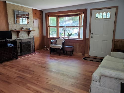 2829 50th St, Milwaukee, WI 53210-1654