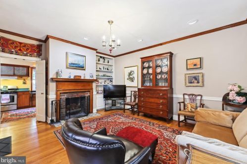 311 5 St, Washington DC 20003-1104 exterior