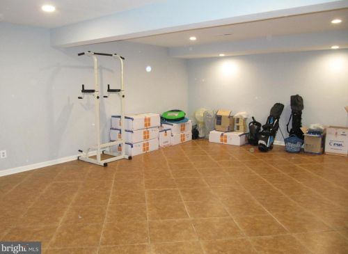 1807 Youngblood St, Mc Lean VA  22101-5244 exterior