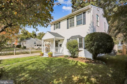 402 Crabb Ave, Rockville, MD 20850-1460