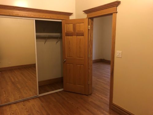 646 44 St, Chicago IL 60609-3442 exterior