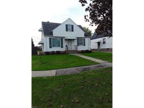 8721 Behrwald Ave, Cleveland, OH 44144-2622
