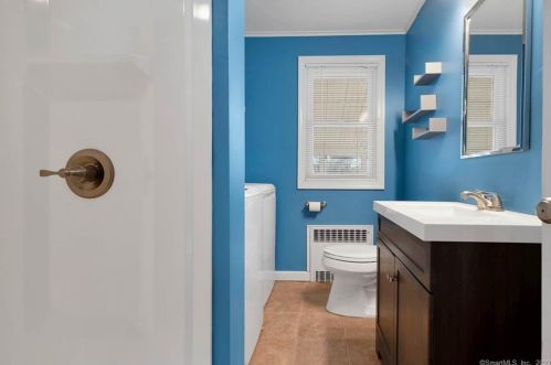 92 Osgood Ave, New Britain CT 06053-2715 exterior