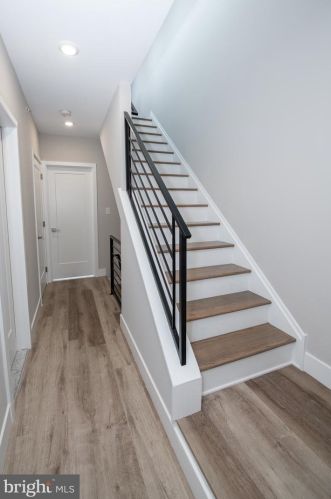 2213 Emerald St, Philadelphia PA 19134-3548 exterior