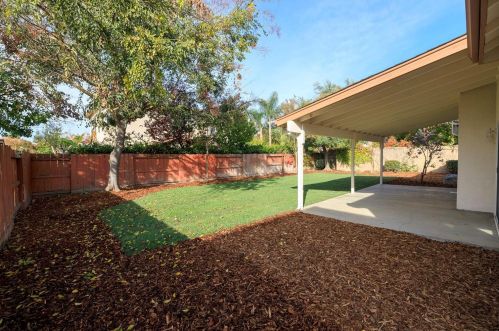 3987 Sterling Oaks Dr, Turlock CA 95382-8802 exterior