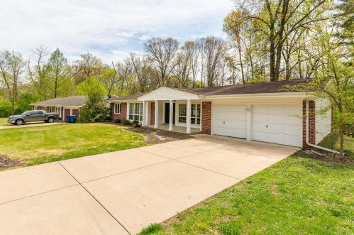 13010 Ambois Dr, Saint Louis MO  63141-7307 exterior