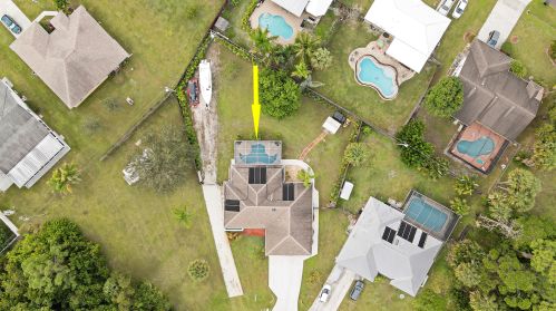 2398 Lejune St, Fort Pierce FL  34953-2677 exterior