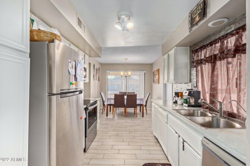 4708 76 Ave, Phoenix AZ 85033-2431 exterior