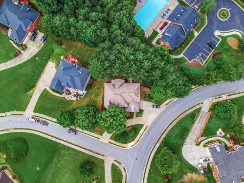 2551 Essex Ln, Atlanta GA 30331-7855 exterior