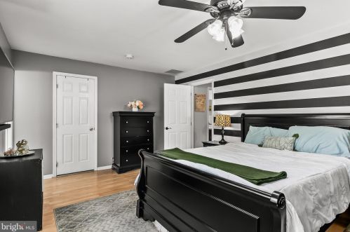 11 Kimberly Dr, Runnemede NJ 08078-2104 exterior