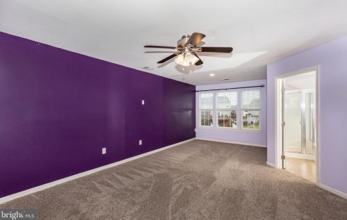 711 Grant Dr, Hanover PA  17331-2079 exterior