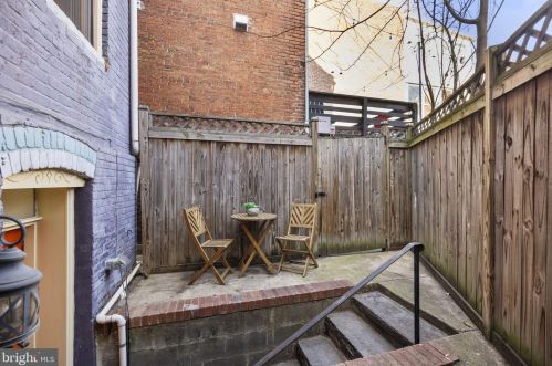 475 Florida Ave, Washington DC  20002-3437 exterior