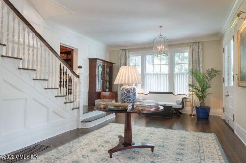 33 Byram Dr, Greenwich CT 06830-7066 exterior