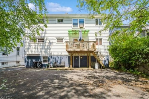 152 7th St, Paterson NJ 07506-3802 exterior