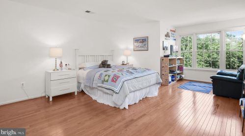 10907 Lamplighter Ln, Rockville MD 20854-2763 exterior