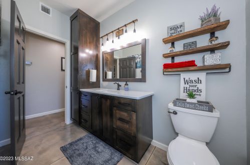 540 Camino Del Codorniz, Tucson AZ 85748-7110 exterior