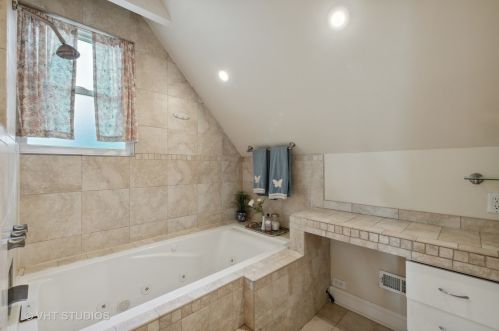 1830 74th Ave, Chicago IL 60707-3708 exterior