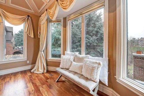 1140 Autumnview Dr, Rochester MI 48307-6060 exterior