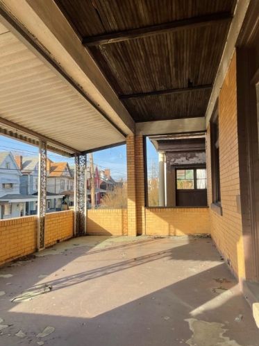 7704 Cannon St, Pittsburgh, PA 15218-2109