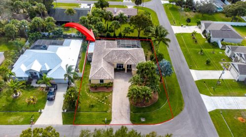 1590 Underwood Ave, Fort Pierce FL  34953-2586 exterior