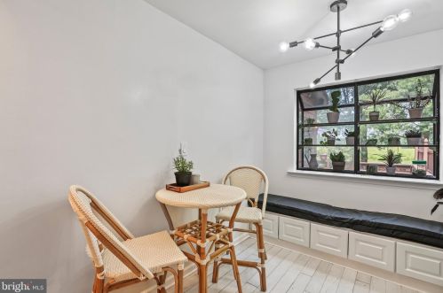 50 Danielle Ct, Trenton NJ  08648-1451 exterior