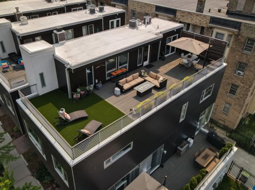 755 Kilbourn Ave, Milwaukee, WI 53202-3414