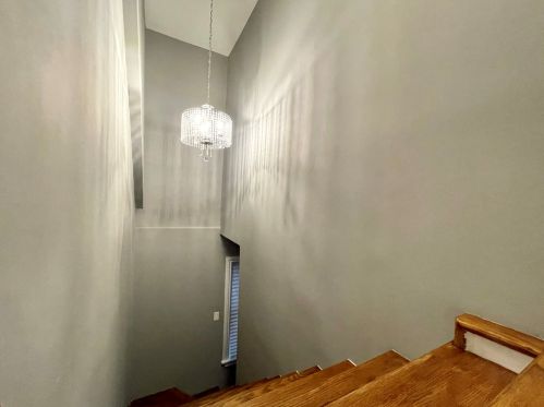 1330 73rd St, Chicago IL 60638-5916 exterior