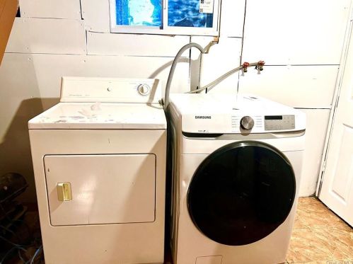 41 Houston Ave, Middletown NY 10940-4126 exterior