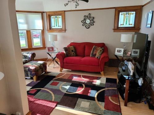 2670 67th St, Milwaukee, WI 53213-1445