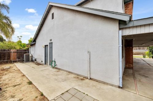 298 Buttonwood Dr, Brea CA 92821-3526 exterior